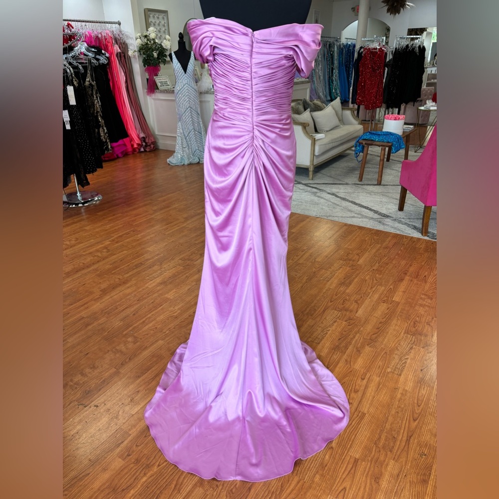 NWT Ashley Lauren Gown